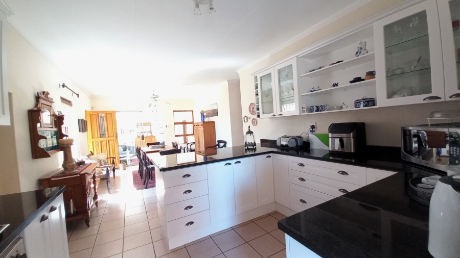 3 Bedroom Property for Sale in Strelitzia Park Eastern Cape